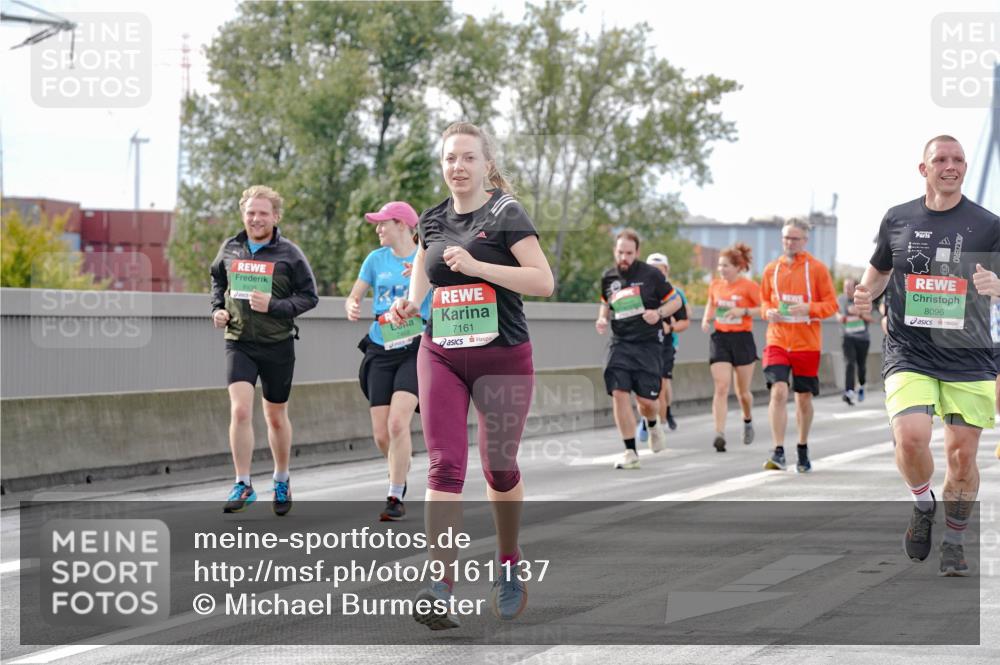 03.10.2025 - Köhlbrandbrückenlauf Michael Burmester http://msf.ph/oto/9161137 03.10.2025 15:58:00 Position 3 8939, 7468, 7161, 8096 meine-sportfotos.de