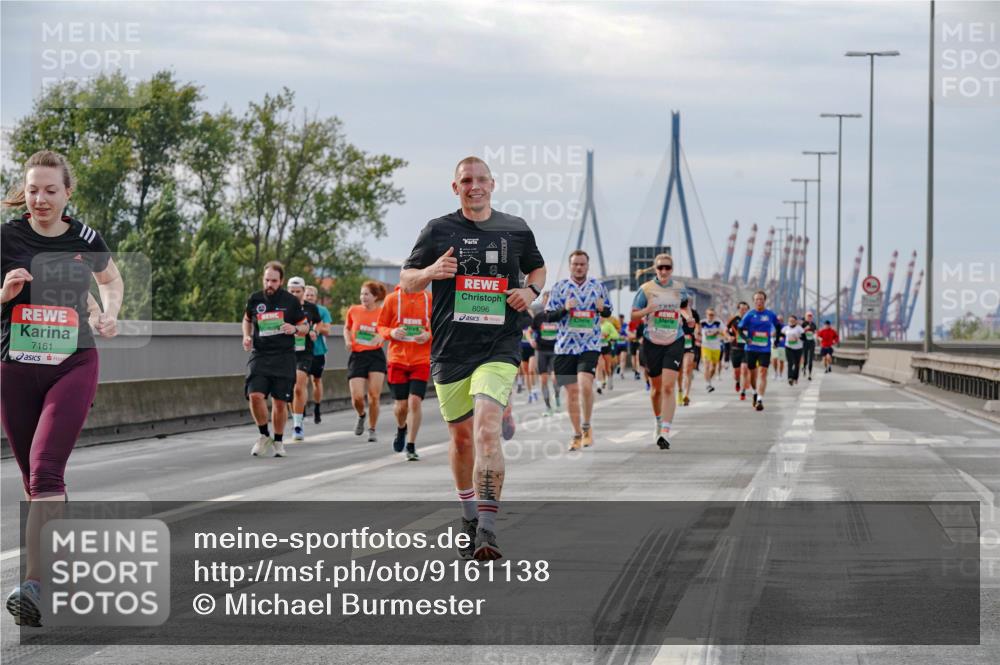 03.10.2025 - Köhlbrandbrückenlauf Michael Burmester http://msf.ph/oto/9161138 03.10.2025 15:58:02 Position 3 7161, 8096 meine-sportfotos.de