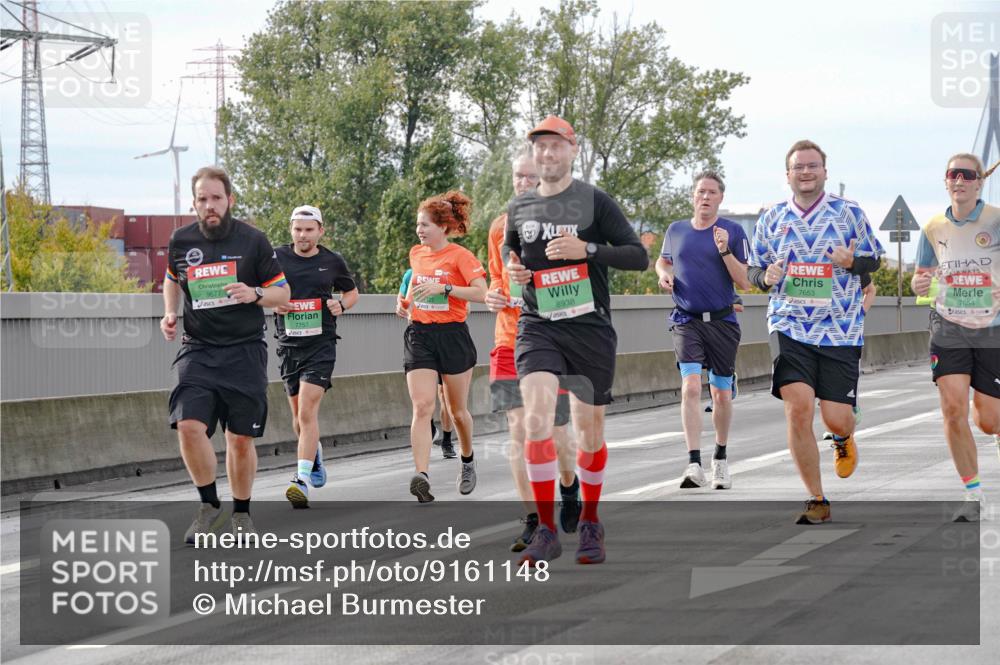 03.10.2025 - Köhlbrandbrückenlauf Michael Burmester http://msf.ph/oto/9161148 03.10.2025 15:58:05 Position 3 9677, 7757, 8938, 7653, 7654 meine-sportfotos.de
