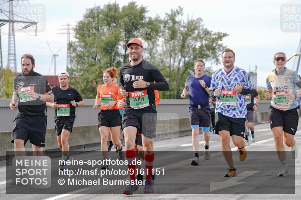 03.10.2025 - Köhlbrandbrückenlauf Michael Burmester http://msf.ph/oto/9161151 03.10.2025 15:58:06 Position 3 9677, 7757, 057, 8938, 7653, 7654 meine-sportfotos.de