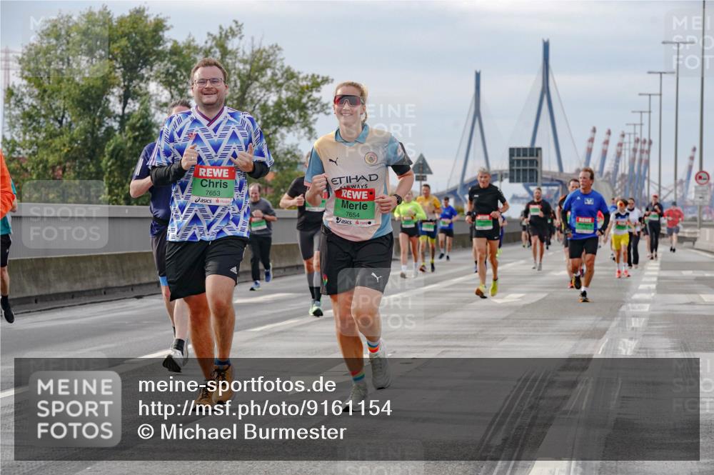 03.10.2025 - Köhlbrandbrückenlauf Michael Burmester http://msf.ph/oto/9161154 03.10.2025 15:58:08 Position 3 7653, 7654 meine-sportfotos.de