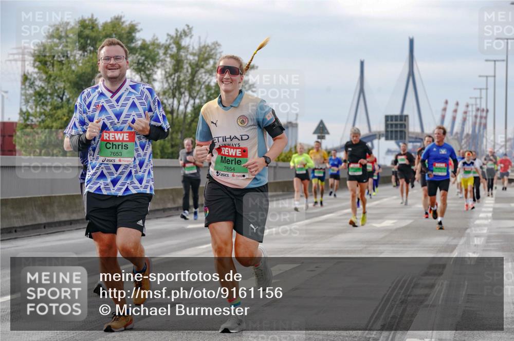 03.10.2025 - Köhlbrandbrückenlauf Michael Burmester http://msf.ph/oto/9161156 03.10.2025 15:58:08 Position 3 7653, 7654 meine-sportfotos.de