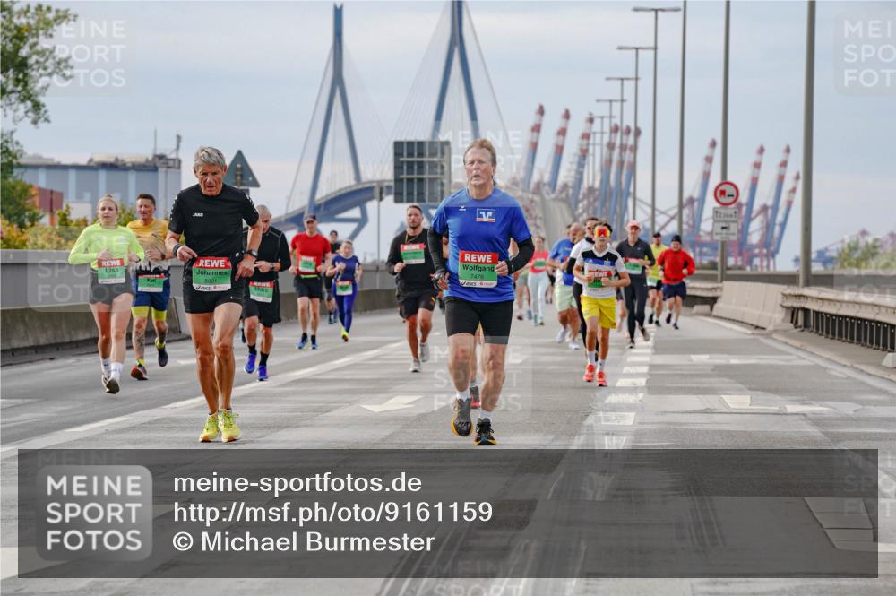 03.10.2025 - Köhlbrandbrückenlauf Michael Burmester http://msf.ph/oto/9161159 03.10.2025 15:58:11 Position 3 8901, 7476 meine-sportfotos.de