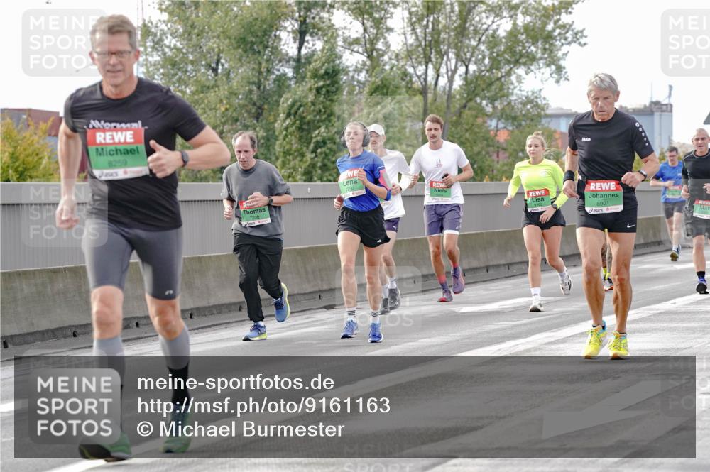 03.10.2025 - Köhlbrandbrückenlauf Michael Burmester http://msf.ph/oto/9161163 03.10.2025 15:58:13 Position 3 8259, 7230, 8901, 3 meine-sportfotos.de