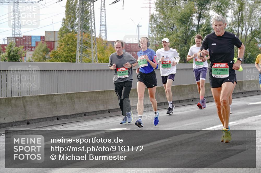 03.10.2025 - Köhlbrandbrückenlauf Michael Burmester http://msf.ph/oto/9161172 03.10.2025 15:58:15 Position 3 7208, 7230, 8901 meine-sportfotos.de