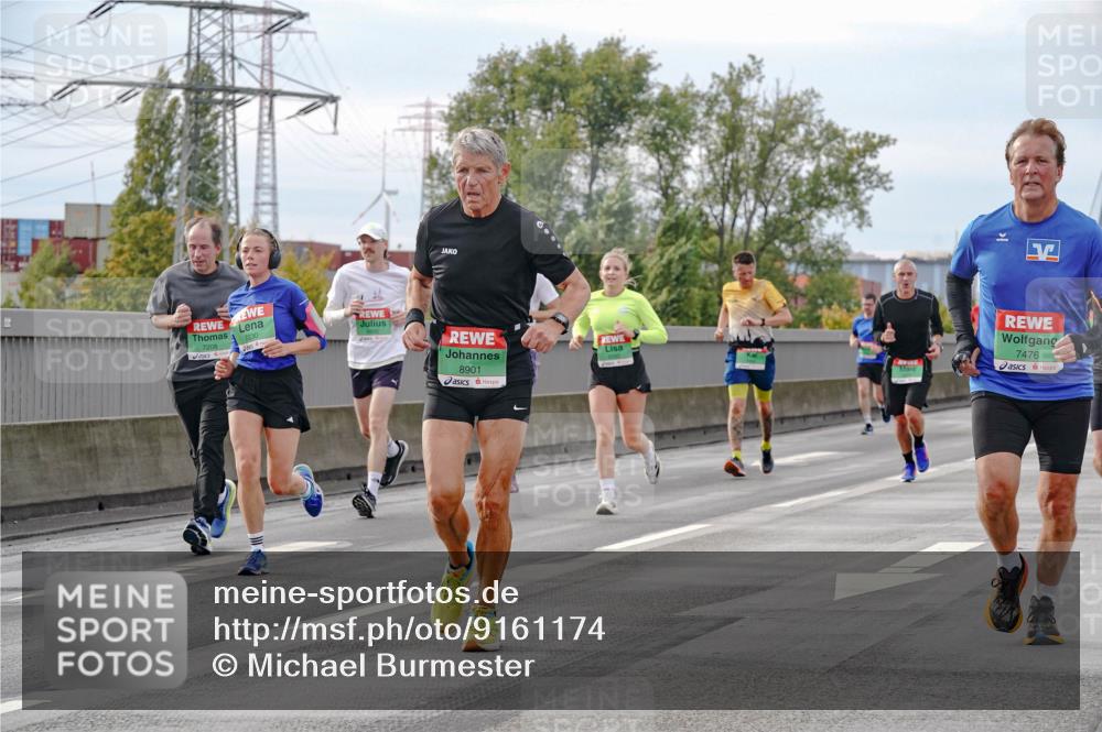 03.10.2025 - Köhlbrandbrückenlauf Michael Burmester http://msf.ph/oto/9161174 03.10.2025 15:58:16 Position 3 7230, 7208, 8901, 7476 meine-sportfotos.de