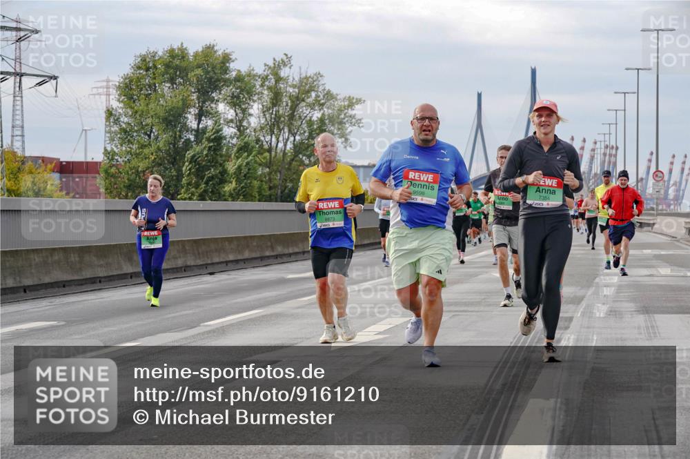 03.10.2025 - Köhlbrandbrückenlauf Michael Burmester http://msf.ph/oto/9161210 03.10.2025 15:58:28 Position 3 8873, 7354, 9598 meine-sportfotos.de