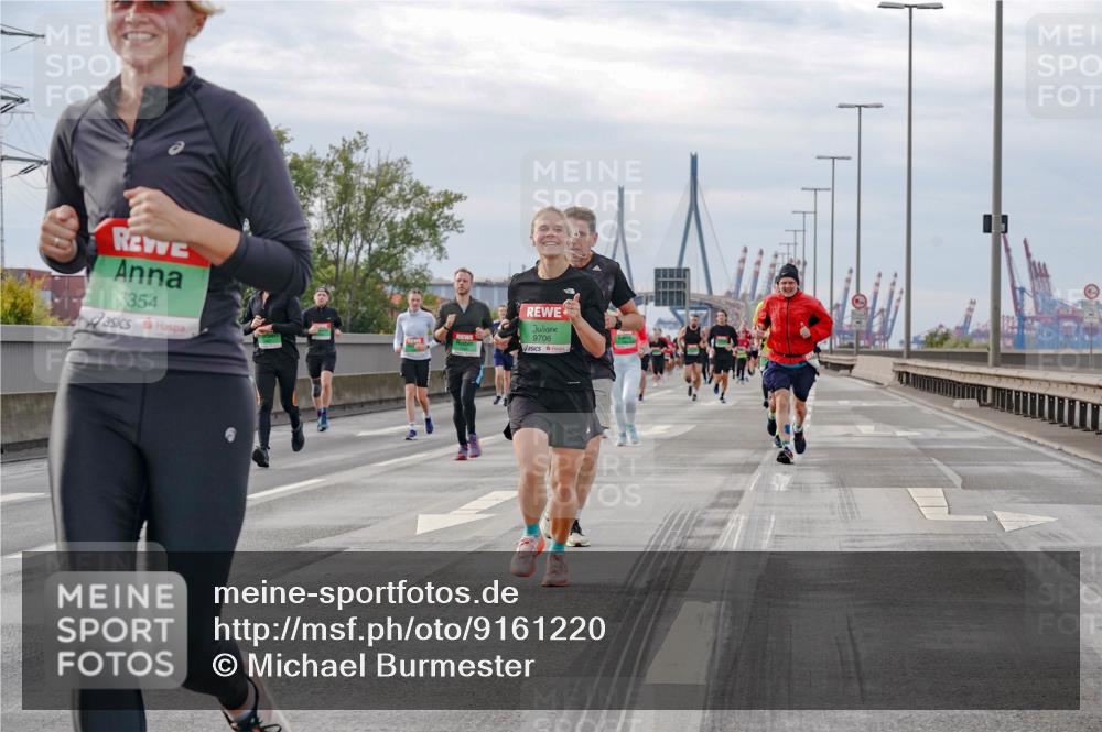 03.10.2025 - Köhlbrandbrückenlauf Michael Burmester http://msf.ph/oto/9161220 03.10.2025 15:58:31 Position 3 354, 9706 meine-sportfotos.de