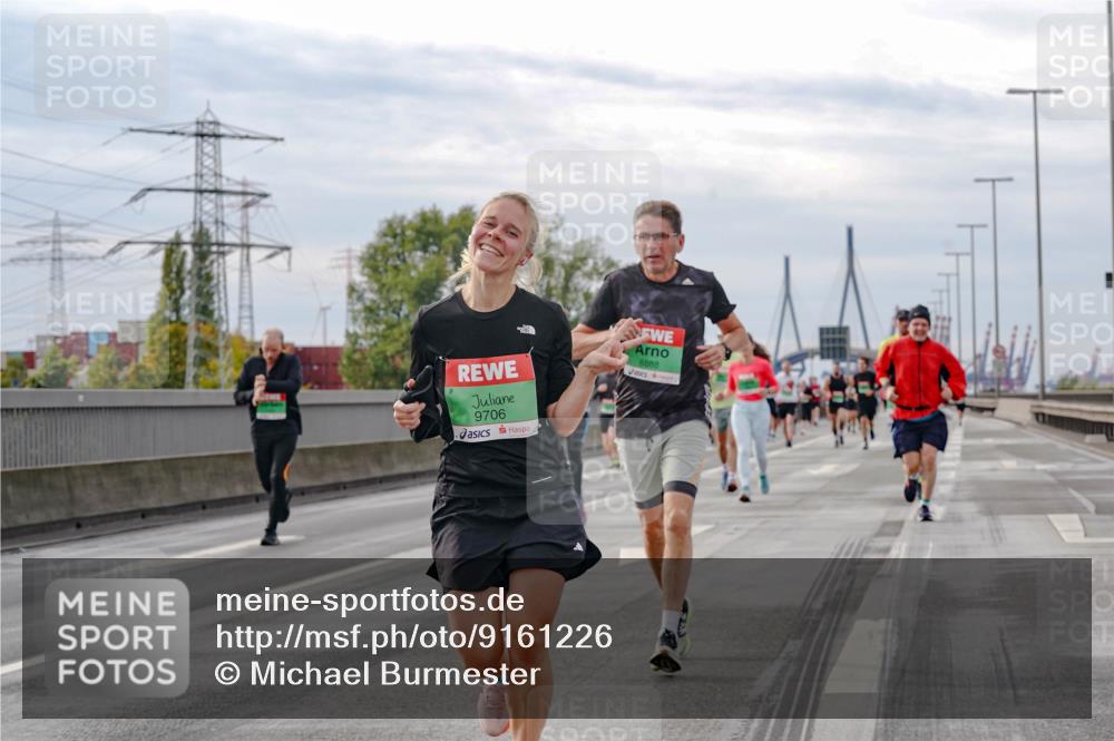 03.10.2025 - Köhlbrandbrückenlauf Michael Burmester http://msf.ph/oto/9161226 03.10.2025 15:58:33 Position 3 9706, 8888 meine-sportfotos.de