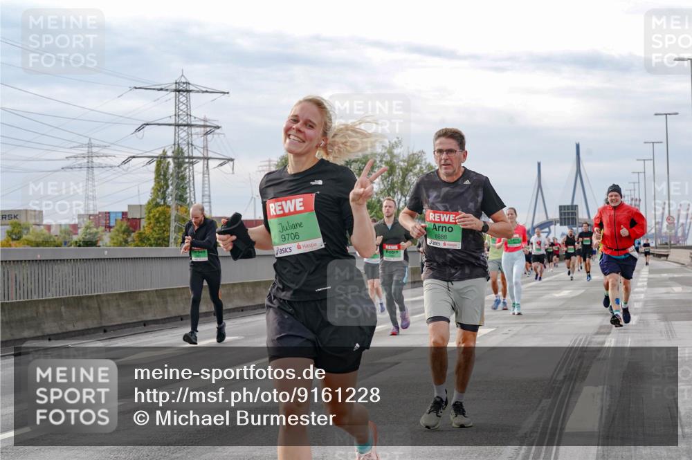 03.10.2025 - Köhlbrandbrückenlauf Michael Burmester http://msf.ph/oto/9161228 03.10.2025 15:58:33 Position 3 9706, 8888 meine-sportfotos.de