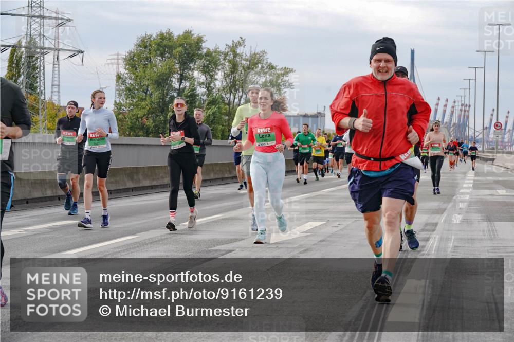 03.10.2025 - Köhlbrandbrückenlauf Michael Burmester http://msf.ph/oto/9161239 03.10.2025 15:58:37 Position 3  meine-sportfotos.de