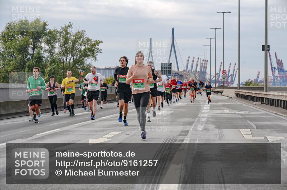 03.10.2025 - Köhlbrandbrückenlauf Michael Burmester http://msf.ph/oto/9161257 03.10.2025 15:58:43 Position 3  meine-sportfotos.de