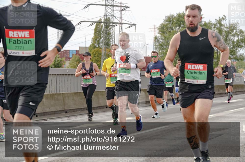 03.10.2025 - Köhlbrandbrückenlauf Michael Burmester http://msf.ph/oto/9161272 03.10.2025 15:58:49 Position 3 7771, 7633, 7903, 7624 meine-sportfotos.de