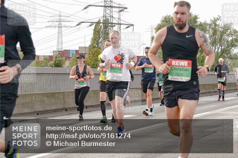 03.10.2025 - Köhlbrandbrückenlauf Michael Burmester http://msf.ph/oto/9161274 03.10.2025 15:58:49 Position 3 7633, 7679, 7624 meine-sportfotos.de