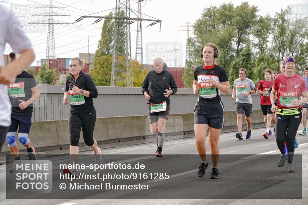 03.10.2025 - Köhlbrandbrückenlauf Michael Burmester http://msf.ph/oto/9161285 03.10.2025 15:58:54 Position 3 8031, 7326, 9418, 7612, 7854 meine-sportfotos.de