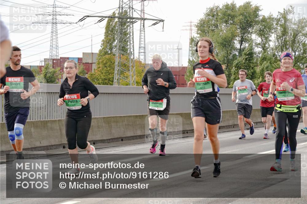 03.10.2025 - Köhlbrandbrückenlauf Michael Burmester http://msf.ph/oto/9161286 03.10.2025 15:58:54 Position 3 8031, 7326, 9418, 7612, 7854 meine-sportfotos.de