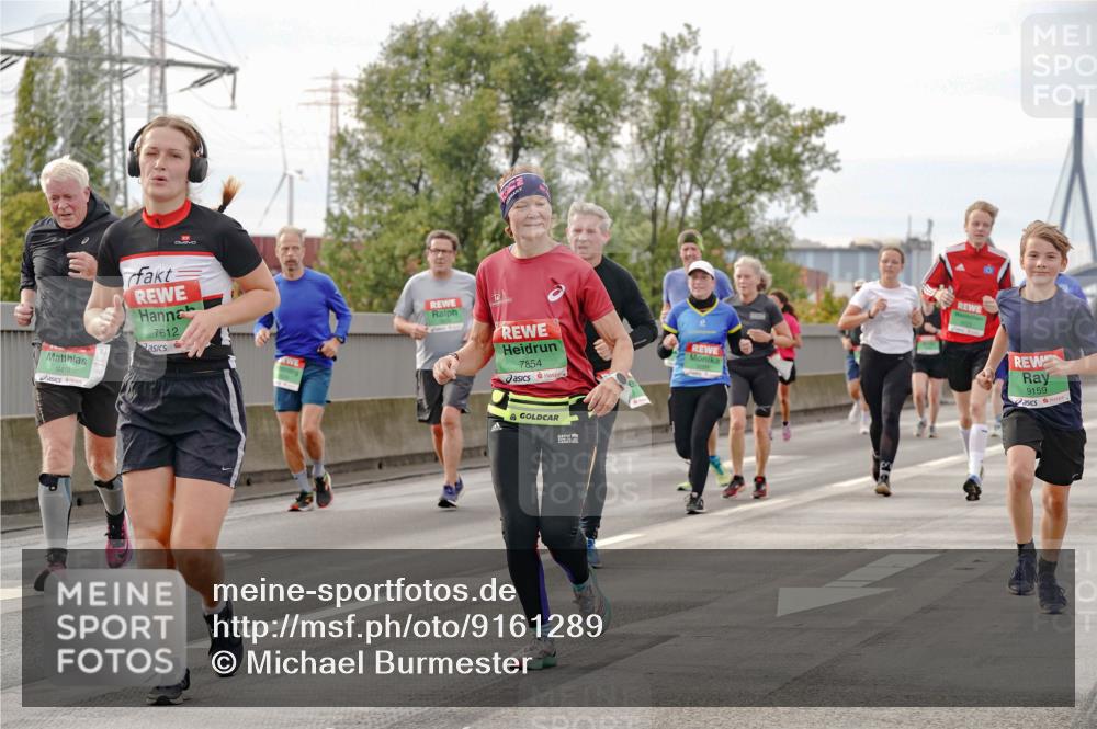 03.10.2025 - Köhlbrandbrückenlauf Michael Burmester http://msf.ph/oto/9161289 03.10.2025 15:58:55 Position 3 9418, 7612, 7854, 9159 meine-sportfotos.de