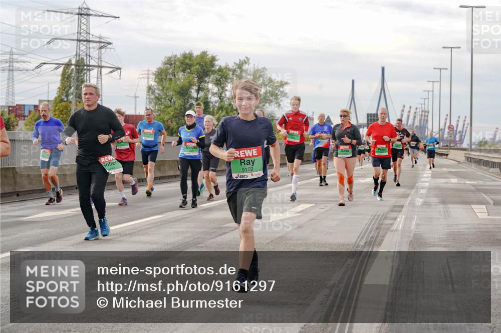 03.10.2025 - Köhlbrandbrückenlauf Michael Burmester http://msf.ph/oto/9161297 03.10.2025 15:58:57 Position 3 8843, 9159 meine-sportfotos.de