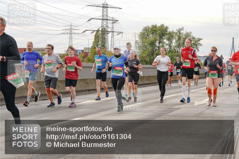 03.10.2025 - Köhlbrandbrückenlauf Michael Burmester http://msf.ph/oto/9161304 03.10.2025 15:58:59 Position 3 43, 24, 7348 meine-sportfotos.de