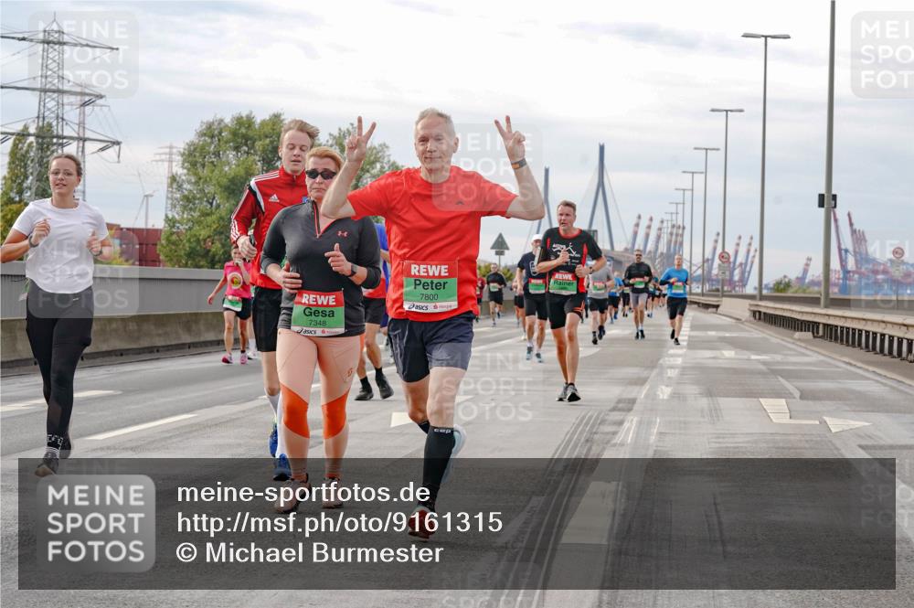03.10.2025 - Köhlbrandbrückenlauf Michael Burmester http://msf.ph/oto/9161315 03.10.2025 15:59:01 Position 3 7348, 7800 meine-sportfotos.de