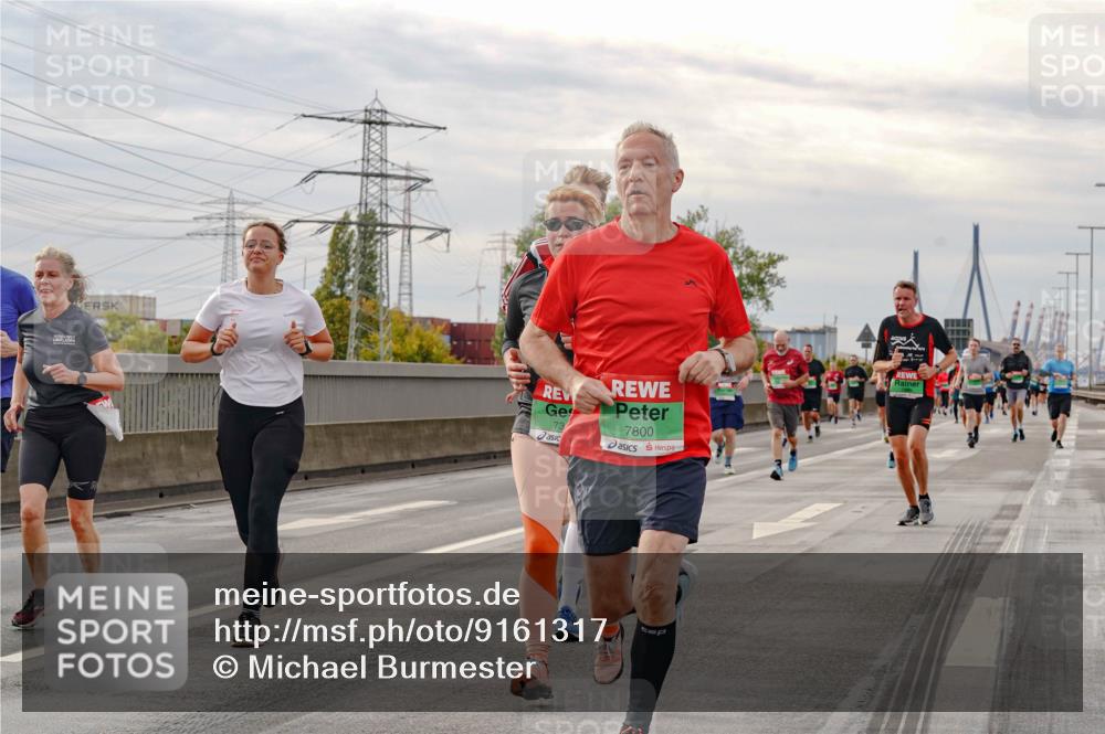 03.10.2025 - Köhlbrandbrückenlauf Michael Burmester http://msf.ph/oto/9161317 03.10.2025 15:59:02 Position 3 73, 7800 meine-sportfotos.de