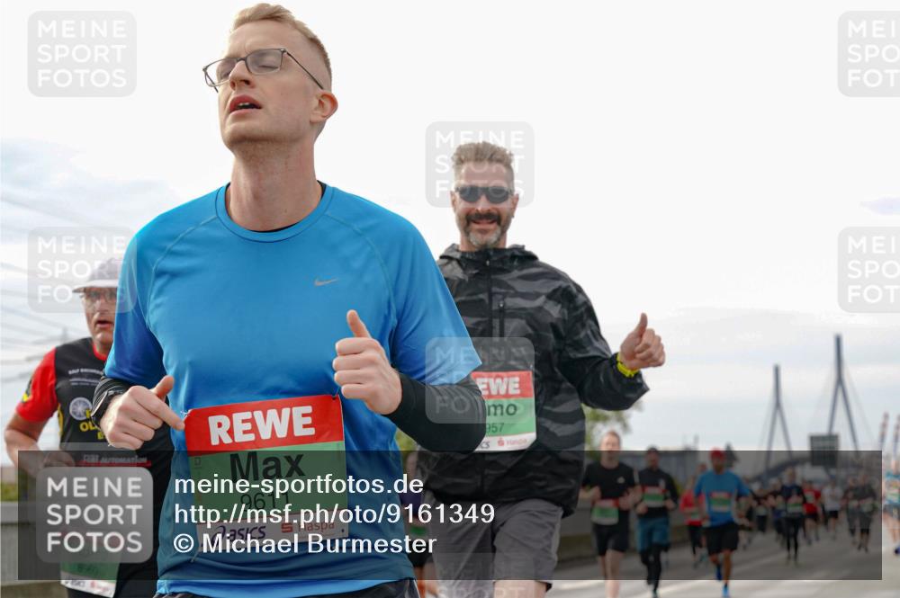 03.10.2025 - Köhlbrandbrückenlauf Michael Burmester http://msf.ph/oto/9161349 03.10.2025 15:59:14 Position 3 8960, 9611, 957 meine-sportfotos.de