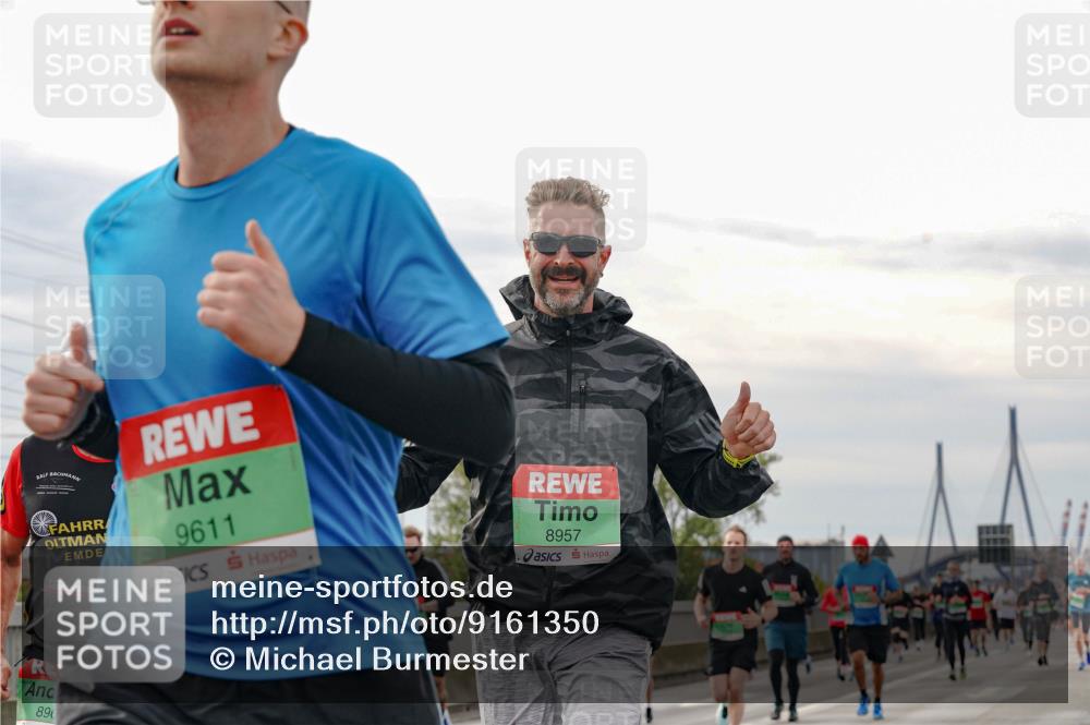 03.10.2025 - Köhlbrandbrückenlauf Michael Burmester http://msf.ph/oto/9161350 03.10.2025 15:59:14 Position 3 9611, 8957, 896 meine-sportfotos.de