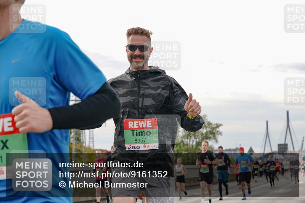 03.10.2025 - Köhlbrandbrückenlauf Michael Burmester http://msf.ph/oto/9161352 03.10.2025 15:59:14 Position 3 1, 8957 meine-sportfotos.de