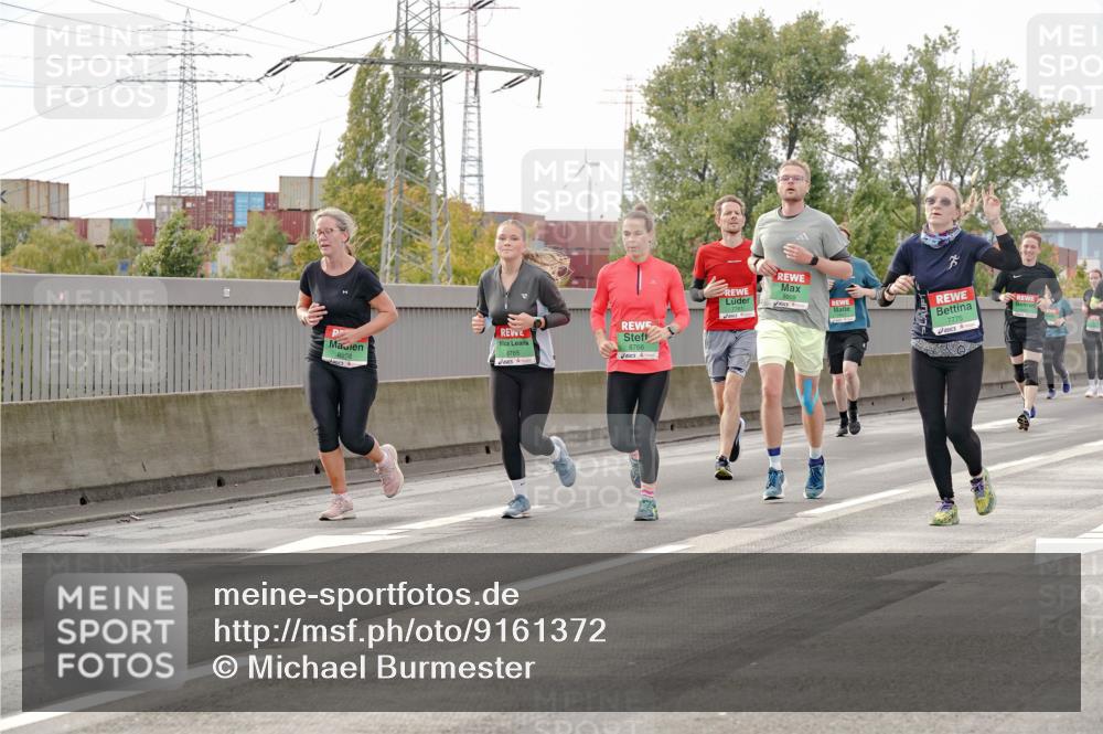 03.10.2025 - Köhlbrandbrückenlauf Michael Burmester http://msf.ph/oto/9161372 03.10.2025 15:59:23 Position 3 8958, 8765, 8766, 8009, 7775 meine-sportfotos.de