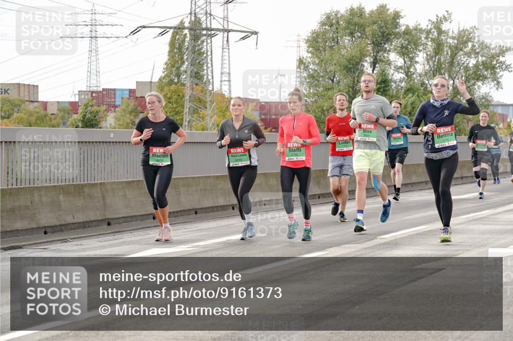 03.10.2025 - Köhlbrandbrückenlauf Michael Burmester http://msf.ph/oto/9161373 03.10.2025 15:59:23 Position 3 8958, 8765, 8766, 8009, 7775 meine-sportfotos.de