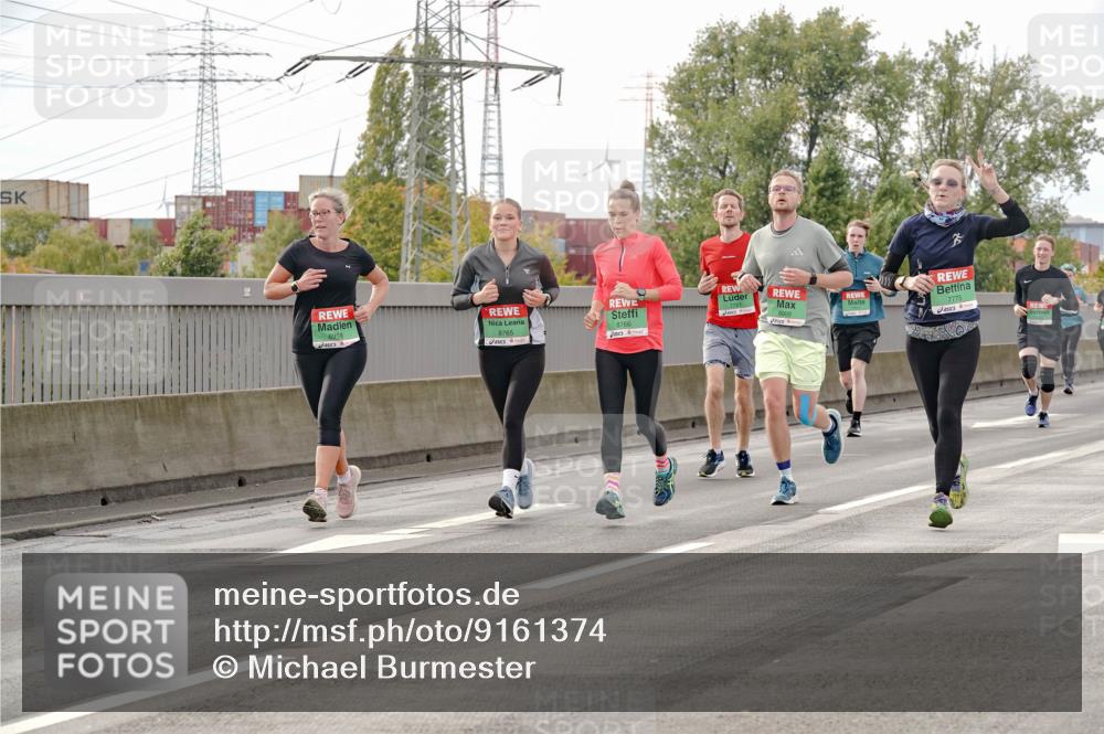 03.10.2025 - Köhlbrandbrückenlauf Michael Burmester http://msf.ph/oto/9161374 03.10.2025 15:59:23 Position 3 8958, 8765, 8009, 8766, 7775 meine-sportfotos.de