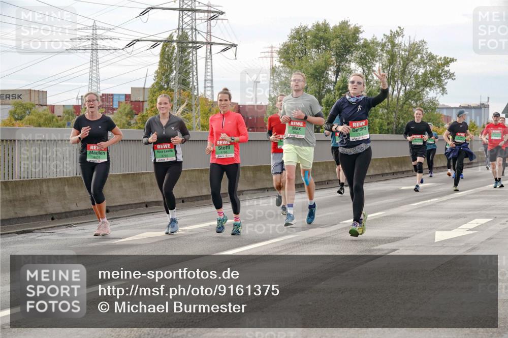 03.10.2025 - Köhlbrandbrückenlauf Michael Burmester http://msf.ph/oto/9161375 03.10.2025 15:59:24 Position 3 8766, 8958, 8765, 7775 meine-sportfotos.de