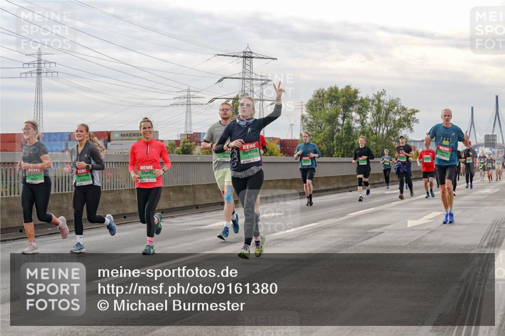 03.10.2025 - Köhlbrandbrückenlauf Michael Burmester http://msf.ph/oto/9161380 03.10.2025 15:59:26 Position 3 8958, 8766, 8009, 7775 meine-sportfotos.de