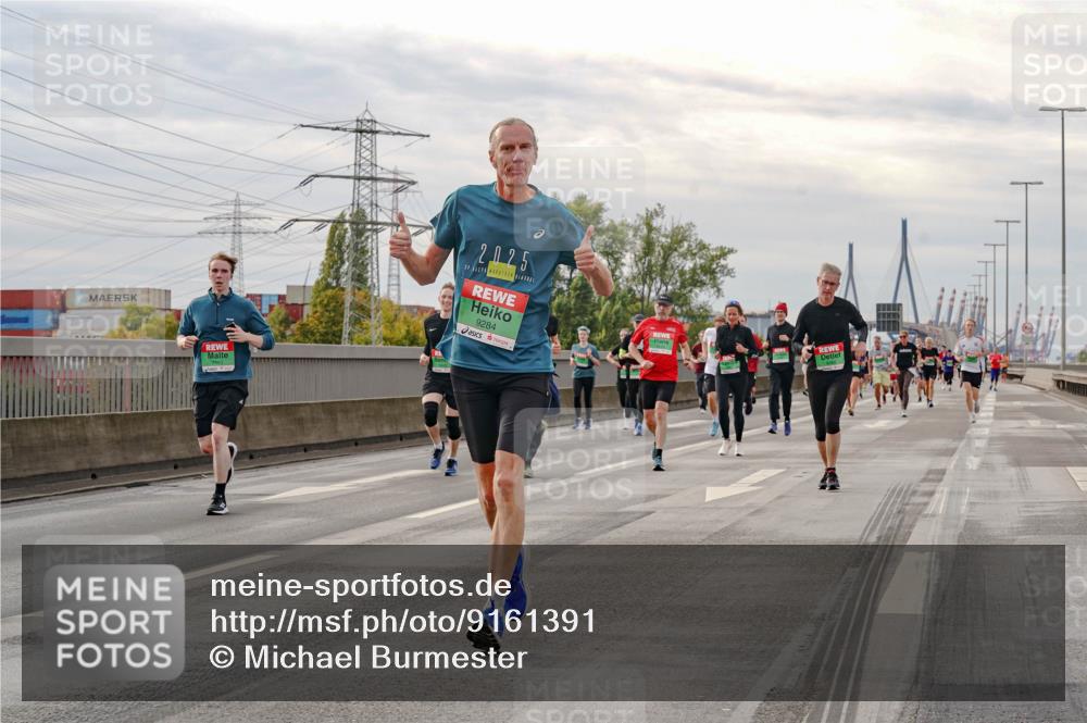 03.10.2025 - Köhlbrandbrückenlauf Michael Burmester http://msf.ph/oto/9161391 03.10.2025 15:59:29 Position 3 2025, 9284 meine-sportfotos.de