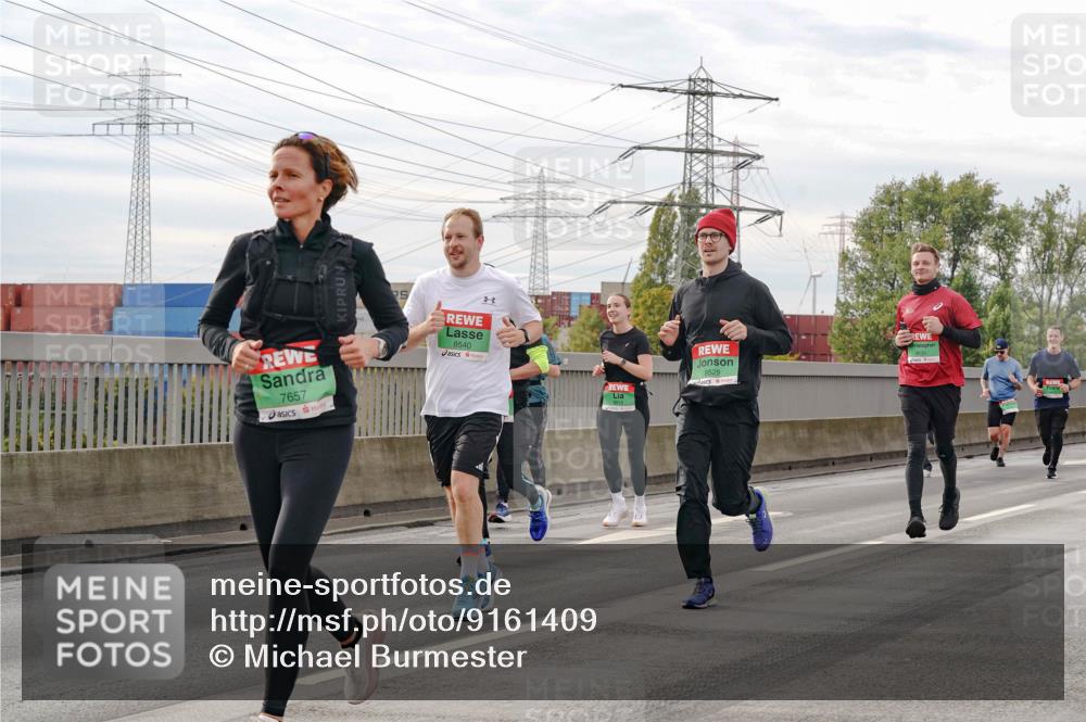 03.10.2025 - Köhlbrandbrückenlauf Michael Burmester http://msf.ph/oto/9161409 03.10.2025 15:59:35 Position 3 7657, 8540, 8529 meine-sportfotos.de