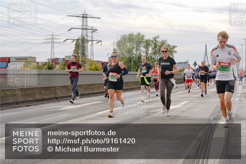 03.10.2025 - Köhlbrandbrückenlauf Michael Burmester http://msf.ph/oto/9161420 03.10.2025 15:59:38 Position 3 9494, 8962 meine-sportfotos.de
