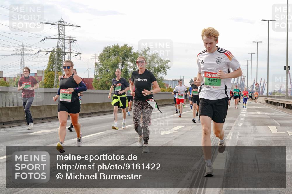 03.10.2025 - Köhlbrandbrückenlauf Michael Burmester http://msf.ph/oto/9161422 03.10.2025 15:59:39 Position 3 9494, 8962 meine-sportfotos.de