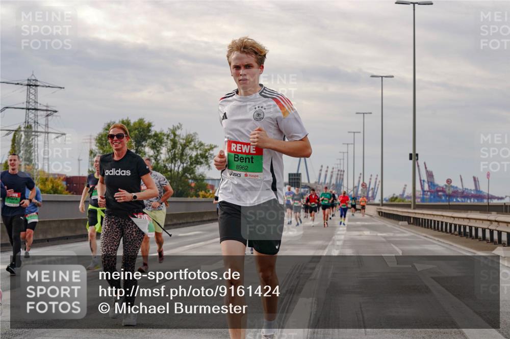 03.10.2025 - Köhlbrandbrückenlauf Michael Burmester http://msf.ph/oto/9161424 03.10.2025 15:59:40 Position 3 8962 meine-sportfotos.de