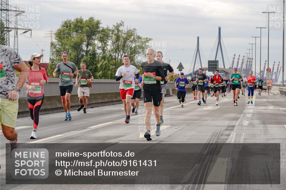 03.10.2025 - Köhlbrandbrückenlauf Michael Burmester http://msf.ph/oto/9161431 03.10.2025 15:59:42 Position 3 8764 meine-sportfotos.de
