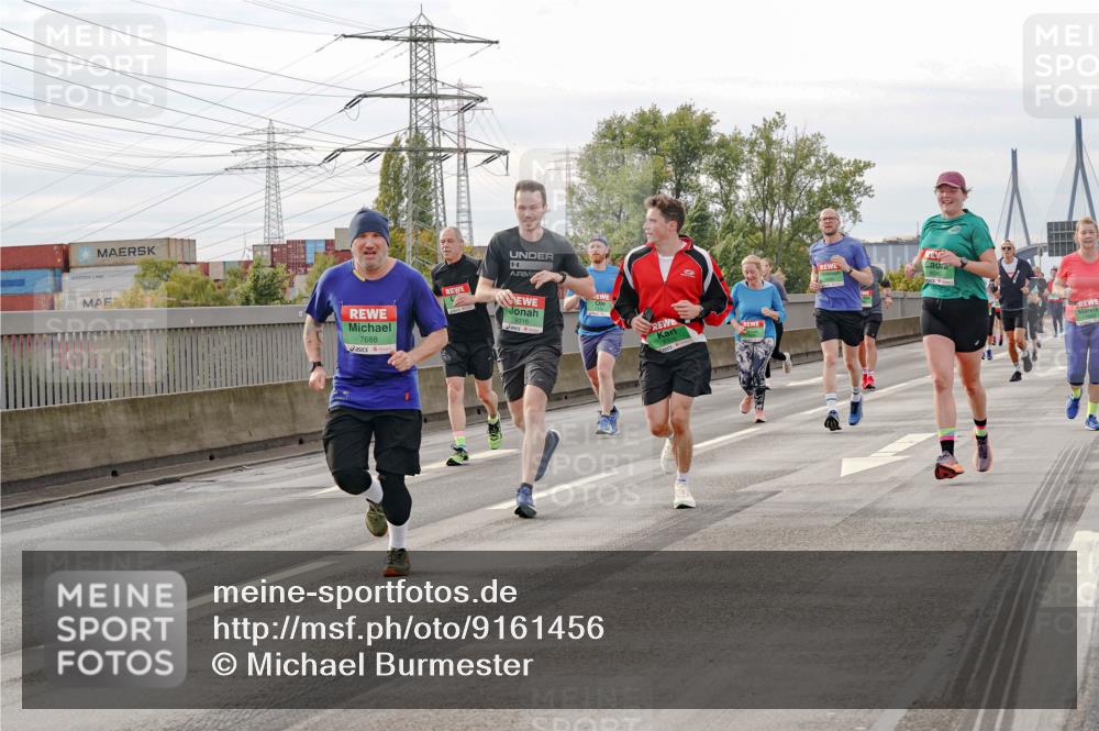 03.10.2025 - Köhlbrandbrückenlauf Michael Burmester http://msf.ph/oto/9161456 03.10.2025 15:59:51 Position 3 7688, 9316 meine-sportfotos.de