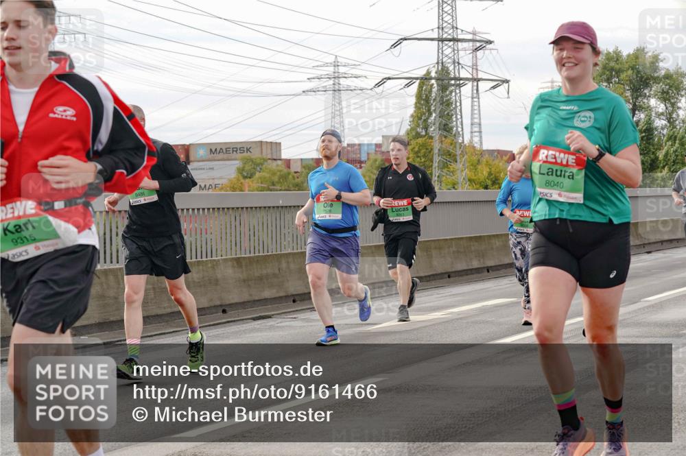 03.10.2025 - Köhlbrandbrückenlauf Michael Burmester http://msf.ph/oto/9161466 03.10.2025 15:59:54 Position 3 9315, 9486, 7578, 8040 meine-sportfotos.de