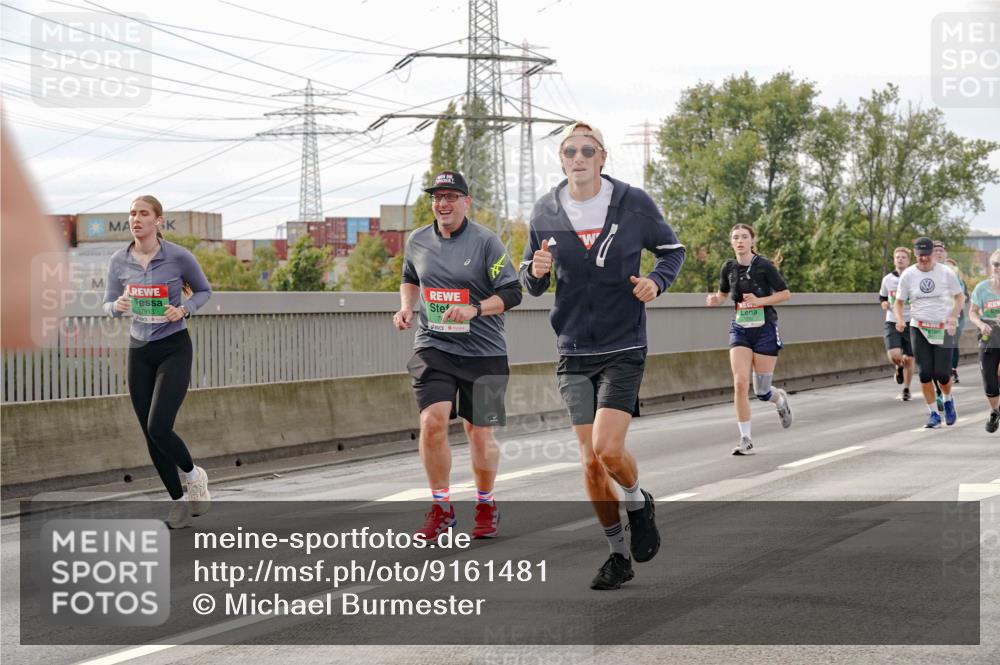 03.10.2025 - Köhlbrandbrückenlauf Michael Burmester http://msf.ph/oto/9161481 03.10.2025 15:59:58 Position 3 7913 meine-sportfotos.de