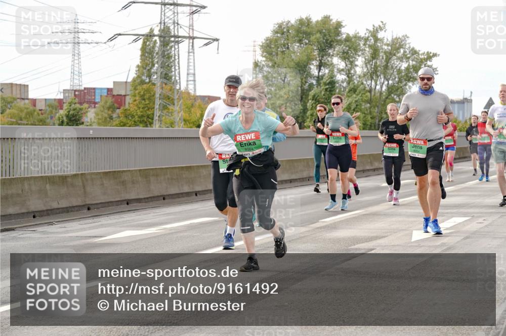 03.10.2025 - Köhlbrandbrückenlauf Michael Burmester http://msf.ph/oto/9161492 03.10.2025 16:00:02 Position 3 8084, 9054 meine-sportfotos.de