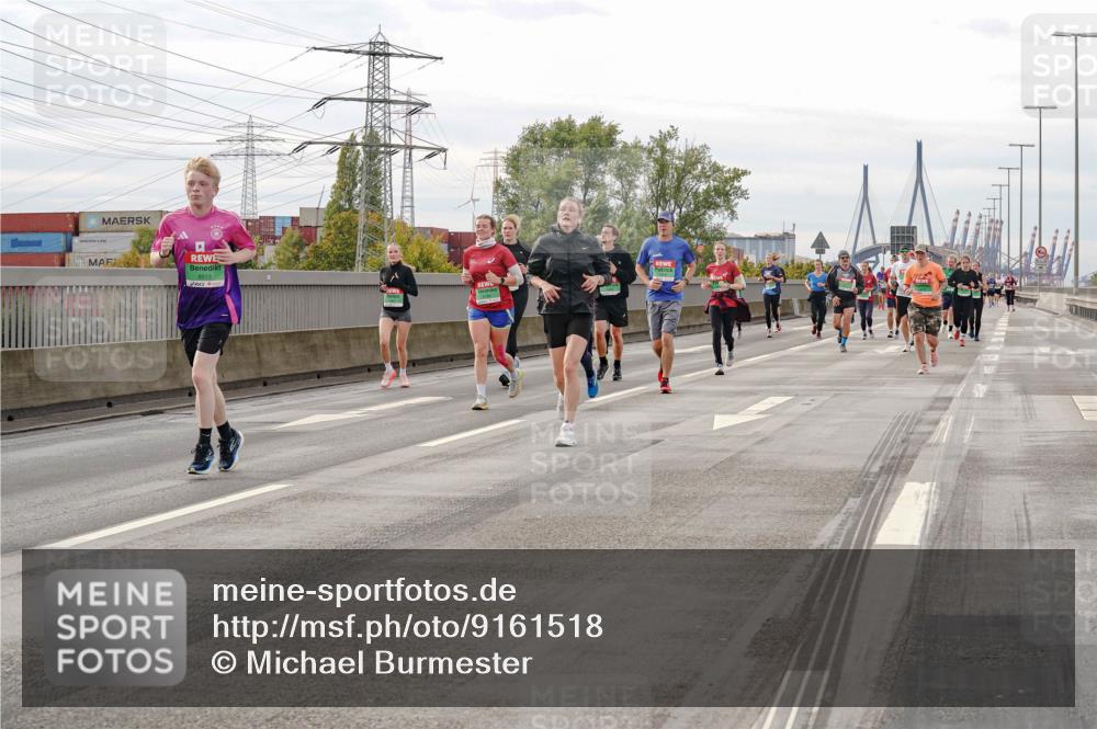 03.10.2025 - Köhlbrandbrückenlauf Michael Burmester http://msf.ph/oto/9161518 03.10.2025 16:00:10 Position 3 8513 meine-sportfotos.de