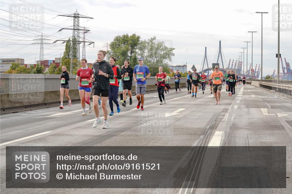 03.10.2025 - Köhlbrandbrückenlauf Michael Burmester http://msf.ph/oto/9161521 03.10.2025 16:00:10 Position 3  meine-sportfotos.de