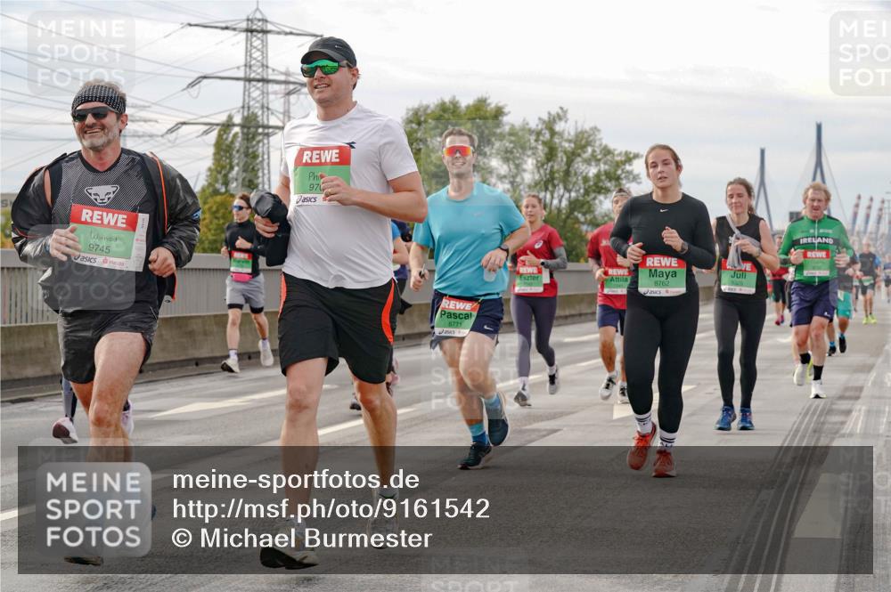 03.10.2025 - Köhlbrandbrückenlauf Michael Burmester http://msf.ph/oto/9161542 03.10.2025 16:00:19 Position 3 9745, 970, 8771, 7541, 8762, 9325 meine-sportfotos.de