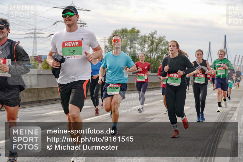 03.10.2025 - Köhlbrandbrückenlauf Michael Burmester http://msf.ph/oto/9161545 03.10.2025 16:00:19 Position 3 9708, 8771, 9325, 8762 meine-sportfotos.de