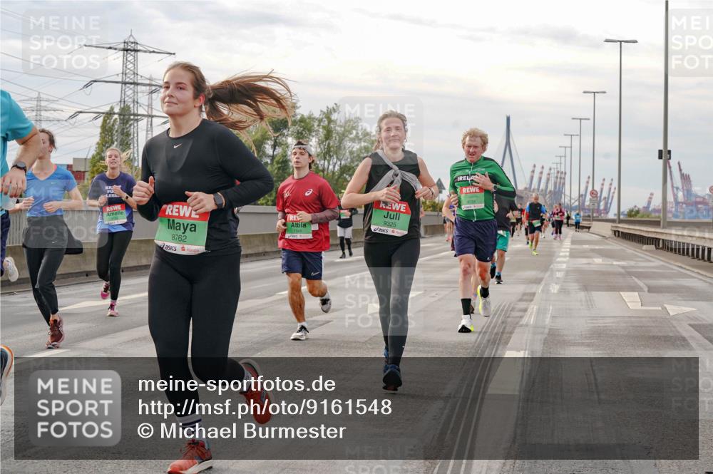 03.10.2025 - Köhlbrandbrückenlauf Michael Burmester http://msf.ph/oto/9161548 03.10.2025 16:00:21 Position 3 8762, 9325, 9731 meine-sportfotos.de