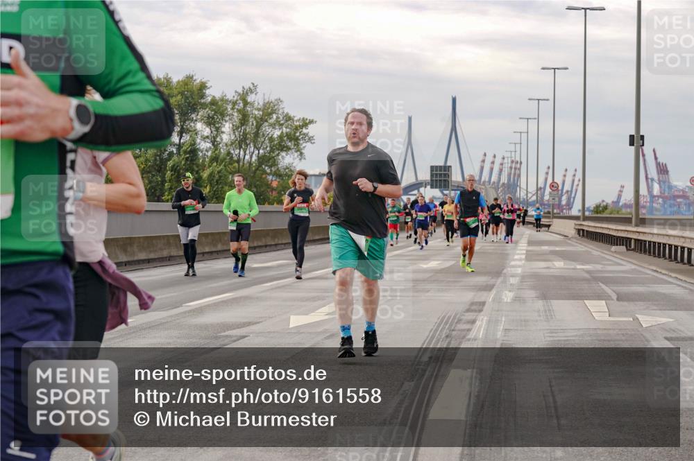 03.10.2025 - Köhlbrandbrückenlauf Michael Burmester http://msf.ph/oto/9161558 03.10.2025 16:00:25 Position 3  meine-sportfotos.de
