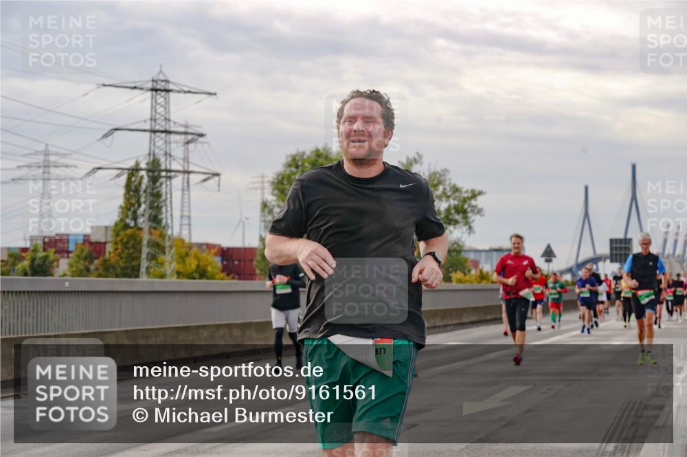 03.10.2025 - Köhlbrandbrückenlauf Michael Burmester http://msf.ph/oto/9161561 03.10.2025 16:00:27 Position 3  meine-sportfotos.de